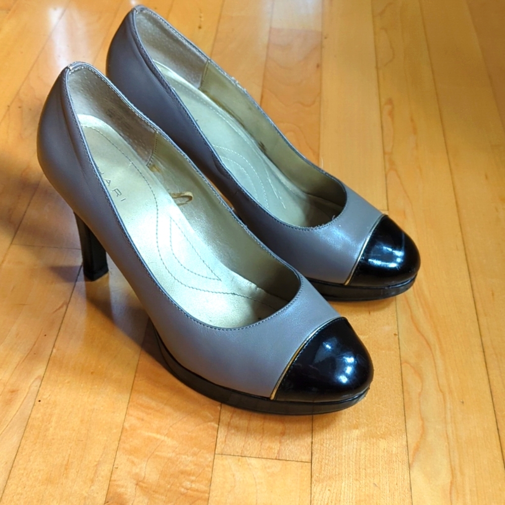 Classic Pumps